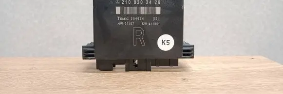 Mercedes-Benz C W202 Door control unit/module 2108203426