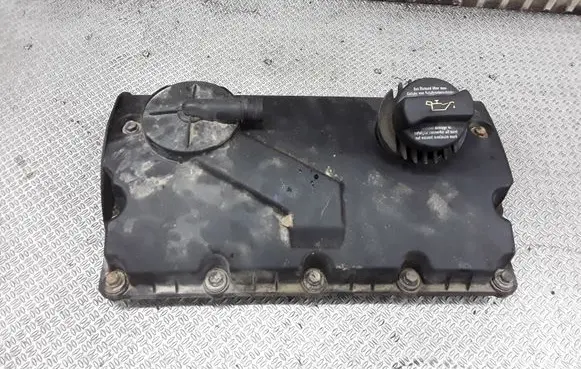 Volkswagen PASSAT B5.5 Rocker cam cover 038103475N