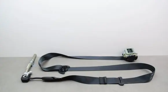 Front seatbelt