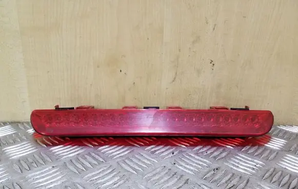KIA Sportage Third/center stoplight 927003W