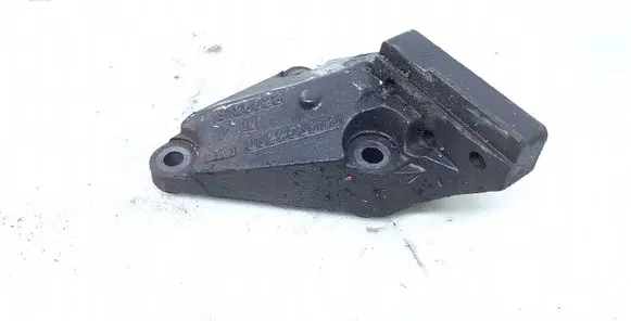 Opel Zafira B Engine mounting bracket 13125628 332253673