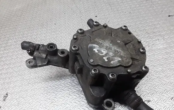 Volkswagen Touran I Vacuum pump 038145209