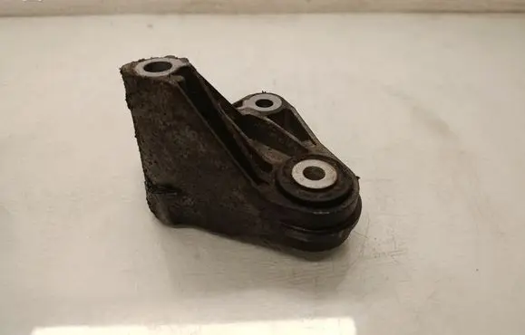 Volvo V40 Gearbox mounting bracket AV616P093NA