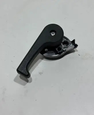 Hyundai i30 Engine bonnet (hood) release handle