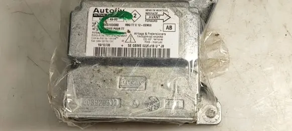 Peugeot 308 Airbag control unit/module 610714900 665100080