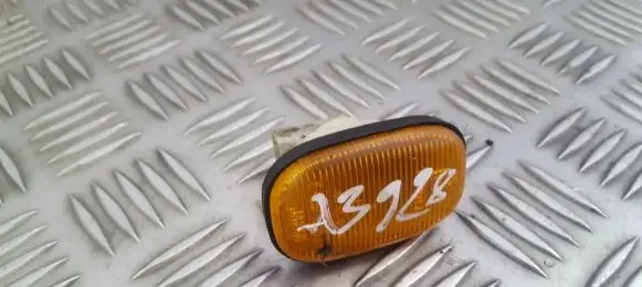 Toyota Previa (XR30, XR40) II Front fender indicator light 6r019461