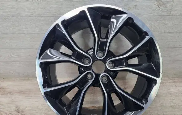 R19 alloy rim
