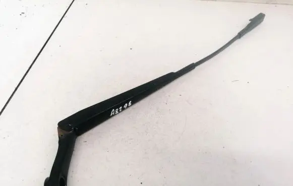 Opel Zafira B Front wiper blade arm 13145534