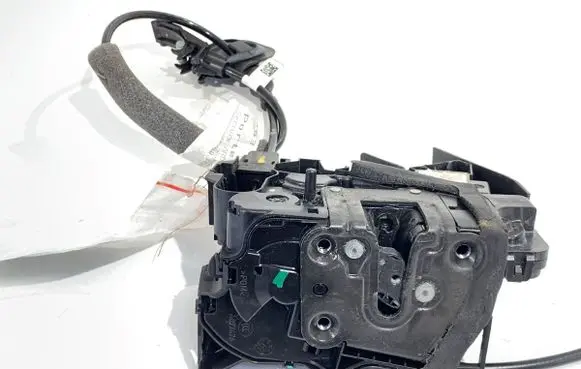 Renault Talisman Rear door lock 16943029