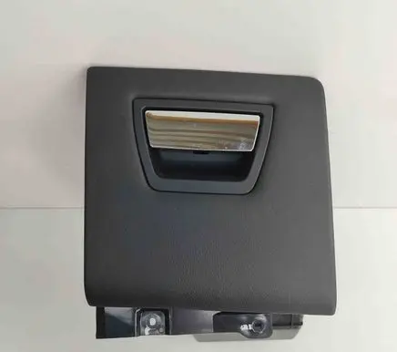 Maserati Quattroporte Glove box 673001334