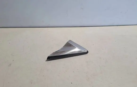 Lexus ES VII XZ10 Plastic wing mirror trim cover RH240