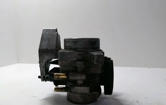Opel Tigra A Electric throttle body valve 90501011
