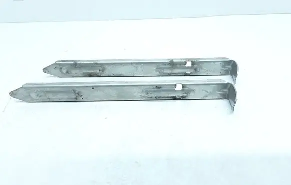 Volvo V70 Headlight/headlamp mounting bracket 30678340