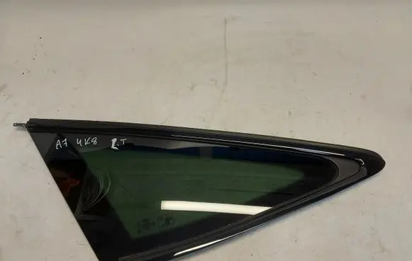 Rear side window