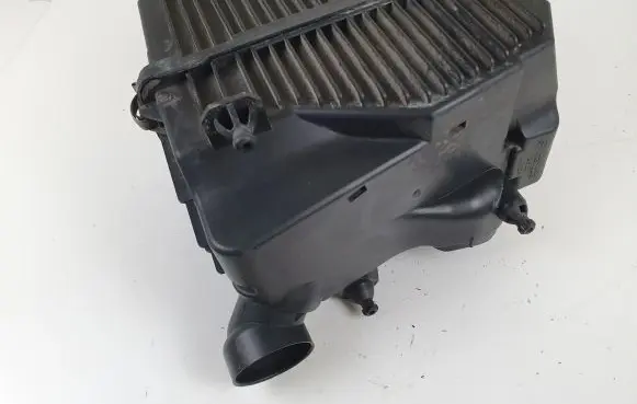 Mazda CX-7 Air filter box K3804