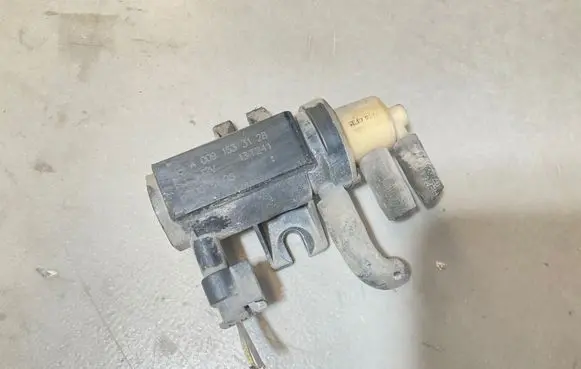 Mercedes-Benz Sprinter W906 Turbo solenoid valve A0091533128 13T241 70078208