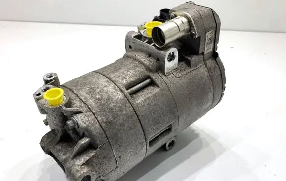 BMW 5 G30 G31 G38 Air conditioning (A/C) compressor (pump) 9496109