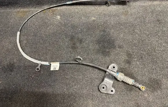 Jeep Grand Cherokee WL Gear shift cable linkage P68361192AD
