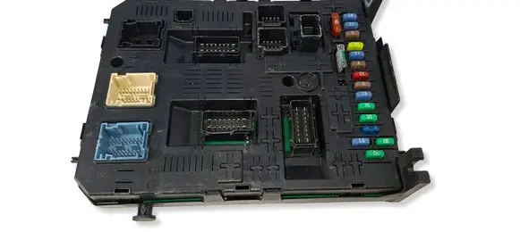 Peugeot 3008 I Comfort/convenience module 966405878002 N806531237 281201906C