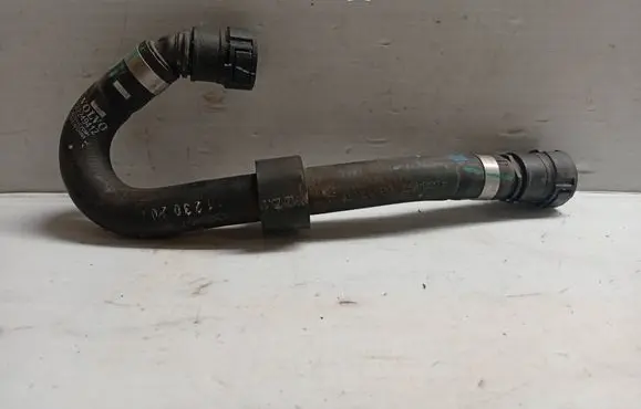 Volvo XC90 Engine coolant pipe/hose 32249412