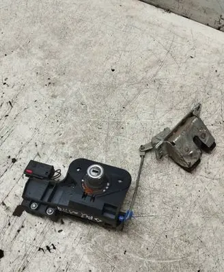 Opel Meriva A Tailgate exterior lock 13168316 13168318 13168317