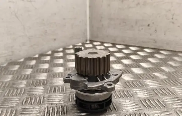 Audi A3 S3 8P Water pump 03L121011Q