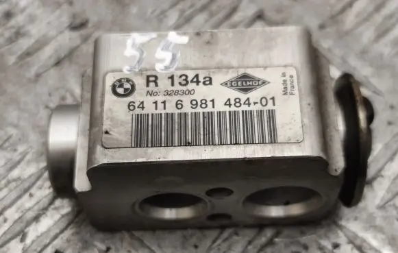 Air conditioning (A/C) expansion valve