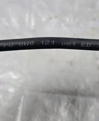 Audi A4 S4 B9 8W Engine coolant pipe/hose 8W0121081ED