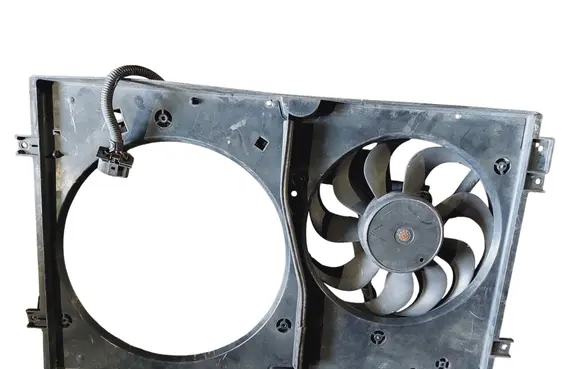 Audi TT Mk1 Electric radiator cooling fan 1J0121205B