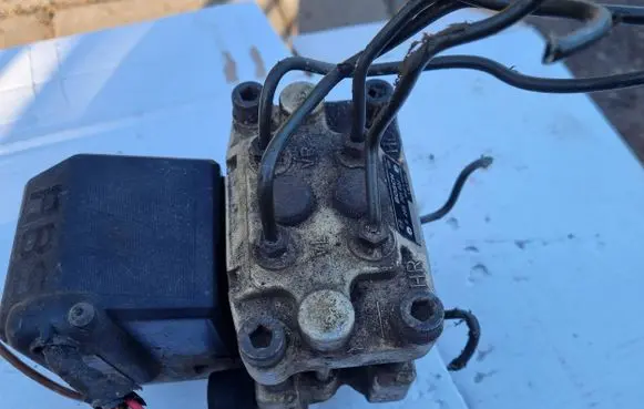 BMW 7 E32 ABS Pump 1157874 0265201022 849204760