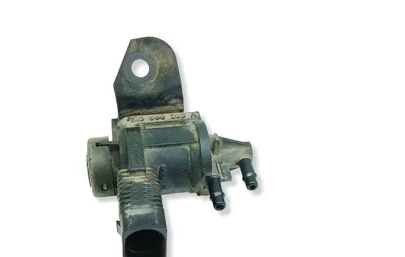 Volkswagen PASSAT B6 Turbo solenoid valve 1K0906283A