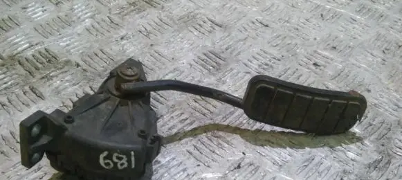 Opel Movano A Accelerator throttle pedal 7700314525 6pv008119-04