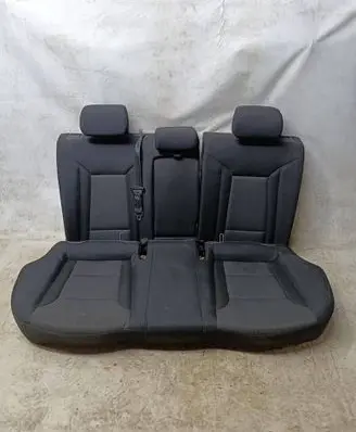 Hyundai i40 Second row seats E7A8A2 78091 20131003004