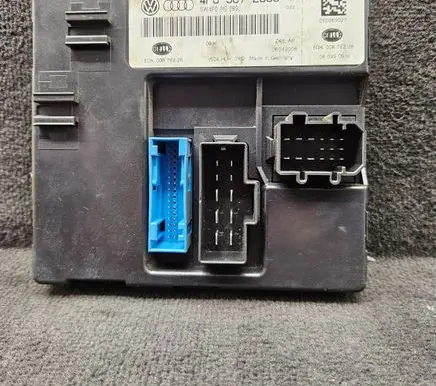 Audi A6 S6 C6 4F Comfort/convenience module 4F0907289J 4F0910289J 08042008