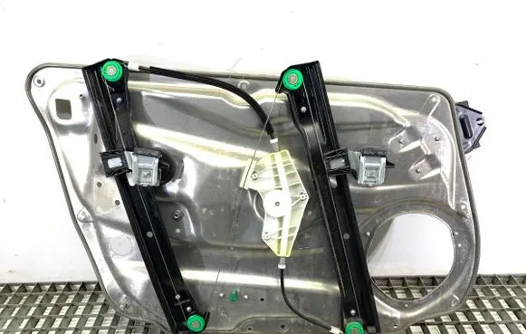Mercedes-Benz E W212 Front door window regulator with motor A2128201102
