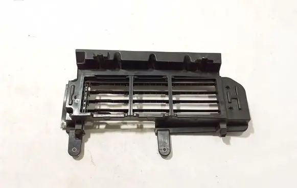 Renault Captur II Intercooler air guide/duct channel 215591401R