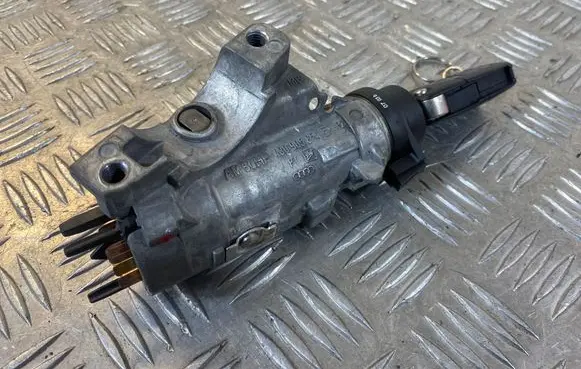 Audi A4 S4 B6 8E 8H Ignition lock 4B0905851F