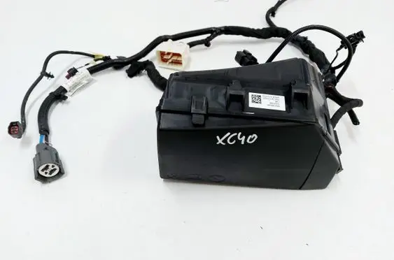 Volvo XC40 Fuse box set 32331868