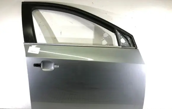 Chevrolet Cruze Front door