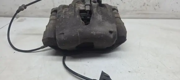 Mercedes-Benz E W211 Front brake caliper Z06028295