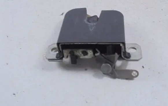 Seat Ibiza III (6L) Tailgate/trunk/boot lock/catch/latch 6L6827505A