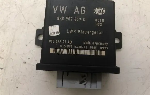 Audi Q5 SQ5 Light module LCM 8K0907357D