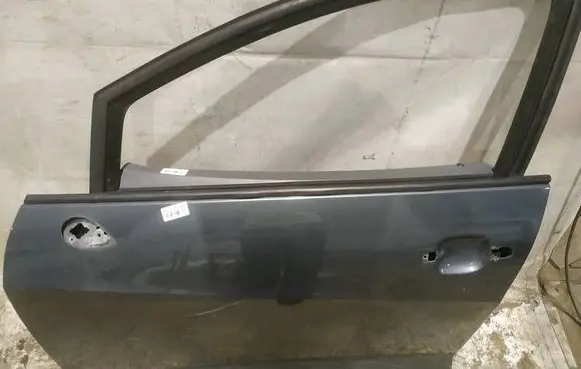 Seat Ibiza IV (6J,6P) Front door glass trim molding