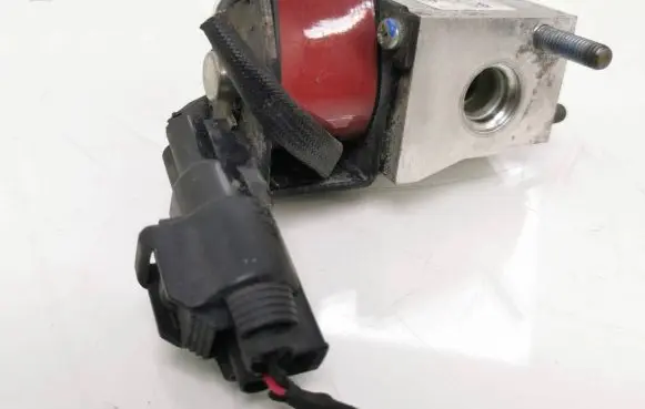 KIA Soul Electromagnetic valve 97725E4000 53120690 03762