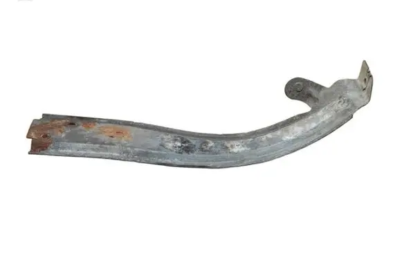 Mercedes-Benz C W204 Fender mounting bracket A2046301389