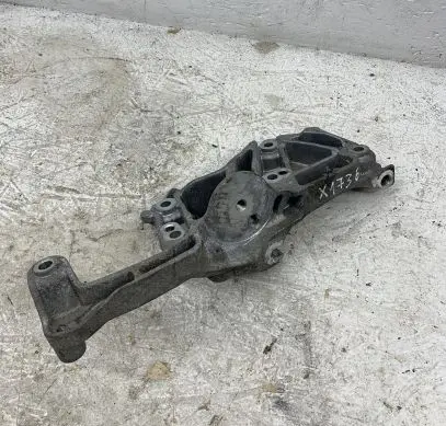 Opel Astra L Engine mounting bracket 9809714680