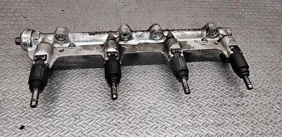 Citroen C5 Fuel injectors set 9636209180 9636206880
