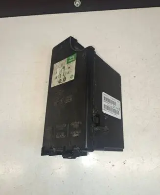 Dodge Caliber Fuse box set P68028007AB T8GQH3117G2RQX
