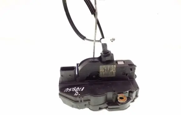 Opel Insignia A Front door lock 13503150