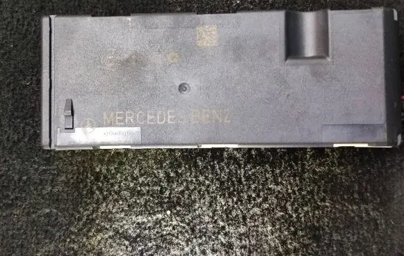 Mercedes-Benz E W213 Tailgate/trunk control unit/module A2139000500 03175670 7689960400